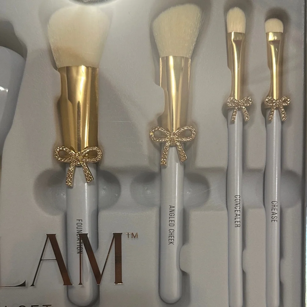 Glitz & Glam Gold 9 Piece Set